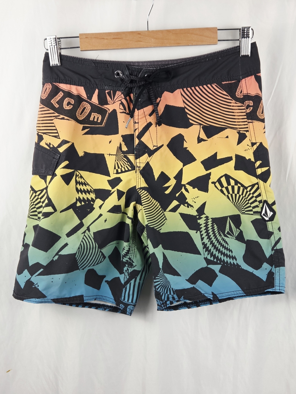 Volcom Mod Tech Boy's Geo Print Swim Trunks Elastic Waistband Size 27